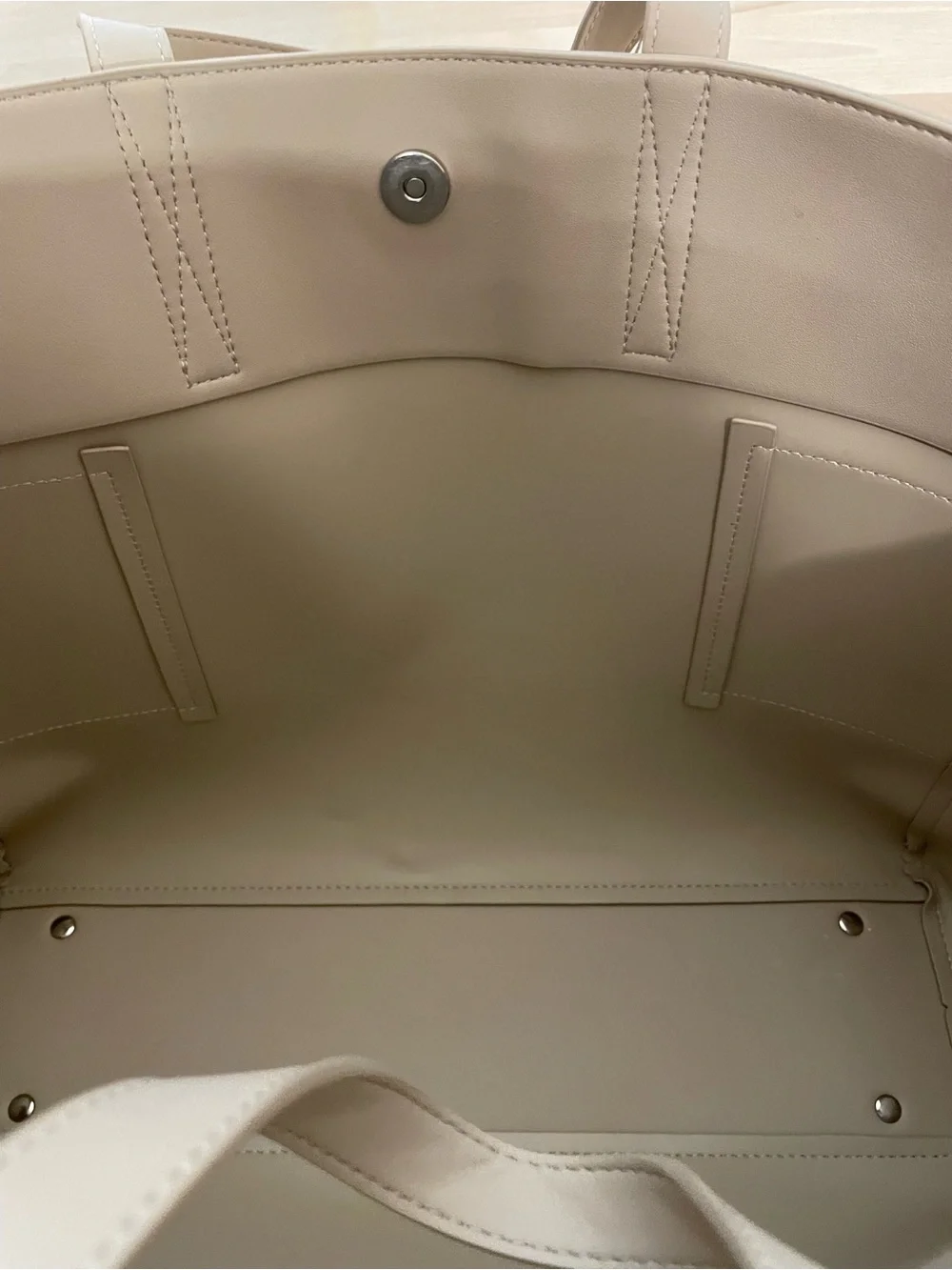 GREAT Condition Calpak Haven Laptop Tote in Beige / Light Tan / Cream!